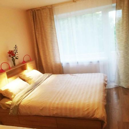 Couple Getaway To A Freshly Renovated Apartment Пярну Экстерьер фото