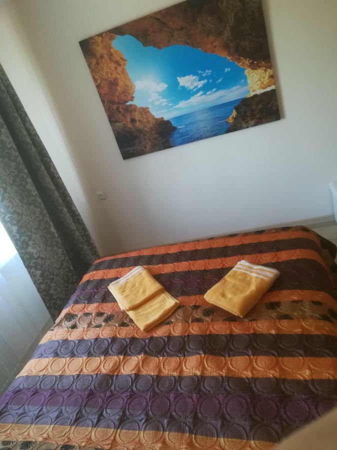 Couple Getaway To A Freshly Renovated Apartment Пярну Экстерьер фото