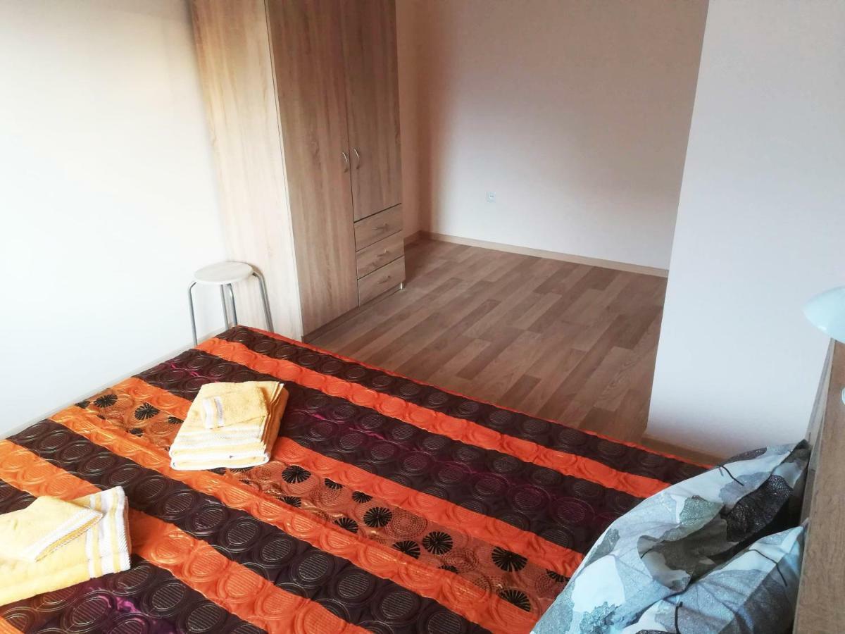 Couple Getaway To A Freshly Renovated Apartment Пярну Экстерьер фото